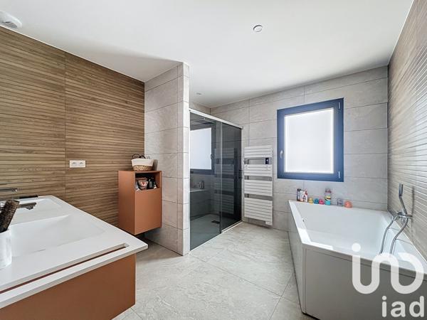 Maison à vendre 5 pièces 178 m² Béziers