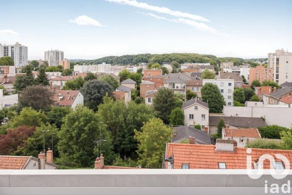 Appartement 4 pièces de 77 m² à Noisy-le-Sec (93130)