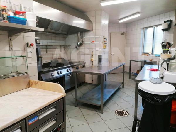 RESTAURANT Murs et fonds de commerce à 5 minutes de Villefranche de Rouergue