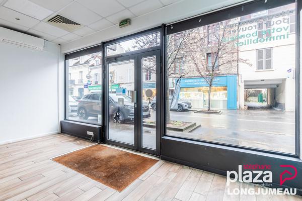 Local commercial 170.8 m2