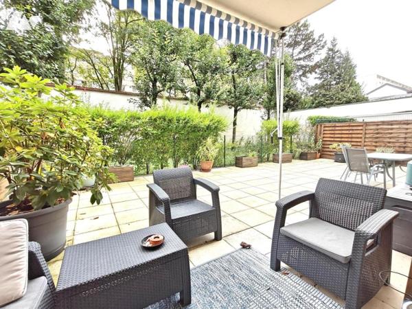 APPARTEMENT A VENDRE A REIMS - Secteur Avenue Jean Jaurès - Au rdc sur cour avec terrasse de 65m² 