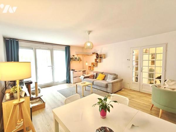 APPARTEMENT A VENDRE A REIMS - Secteur Avenue Jean Jaurès - Au rdc sur cour avec terrasse de 65m² 