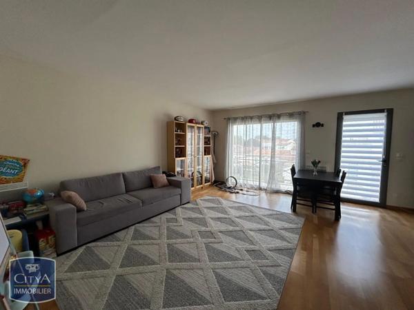 Appartement à louer 3 pièces 72m² La Rochelle (17000)