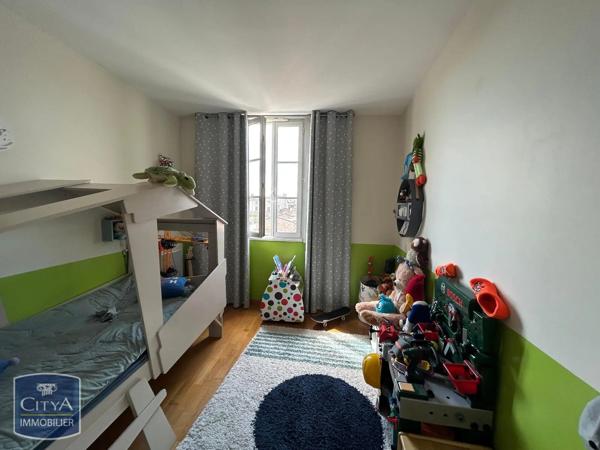 Appartement à louer 3 pièces 72m² La Rochelle (17000)