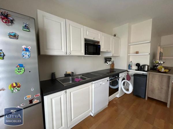 Appartement à louer 3 pièces 72m² La Rochelle (17000)