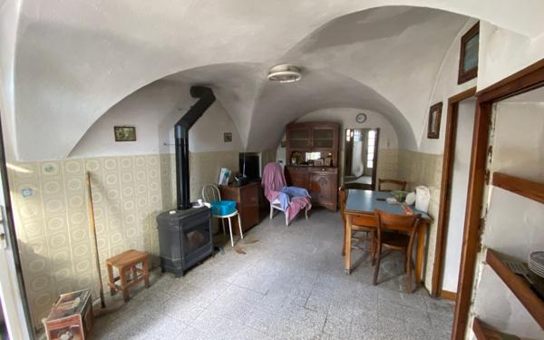 Maison à vendre    8 pièces •  Mallemort