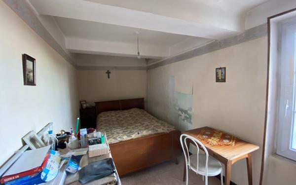 Maison à vendre    8 pièces •  Mallemort