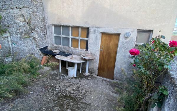 Maison à vendre    8 pièces •  Mallemort