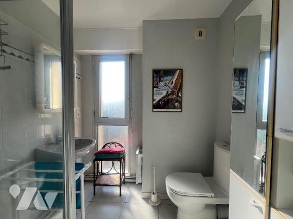 A VENDRE - PORNICHET - EMPLACEMENT IDEAL : PROCHE MARCHE - APPARTEMENT DUPLEX T4 
Dans un envi...