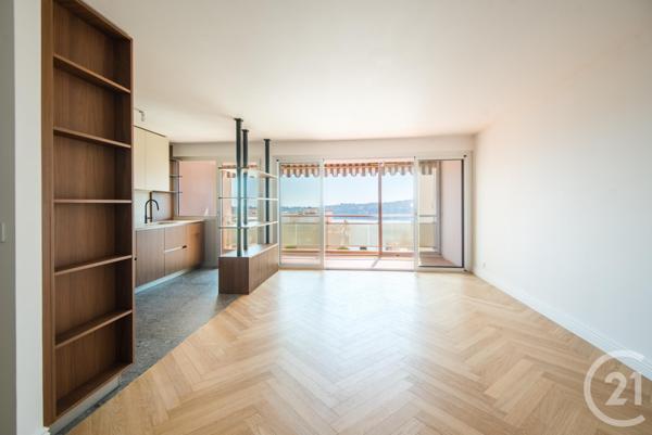 Appartement F3 à vendre  3 pièces - 75 m2 VILLEFRANCHE SUR MER - 06