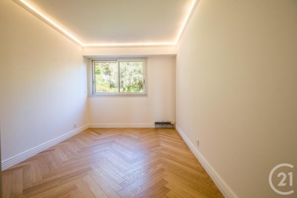 Appartement F3 à vendre  3 pièces - 75 m2 VILLEFRANCHE SUR MER - 06