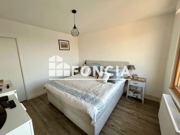 Location Appartement 4 pièces 97.8 m² - 91 QUAI DE L'OUEST Lille 59000