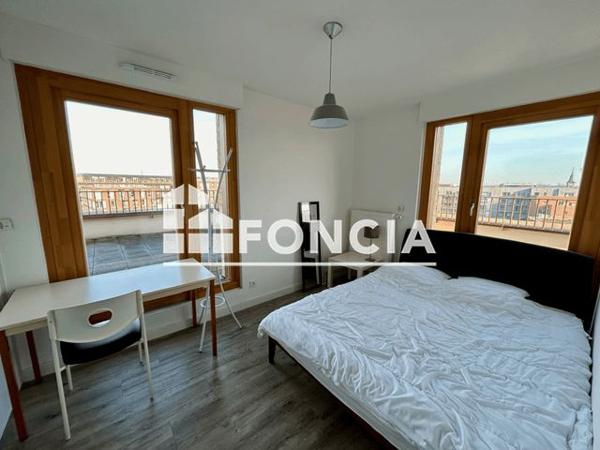 Location Appartement 4 pièces 97.8 m² - 91 QUAI DE L'OUEST Lille 59000