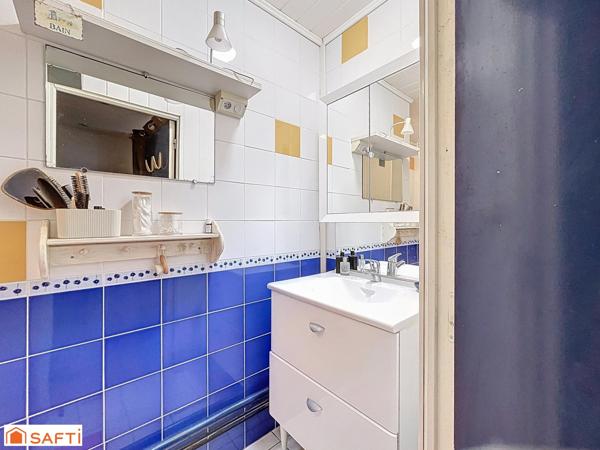 T5 lumineux dans résidence verdoyante