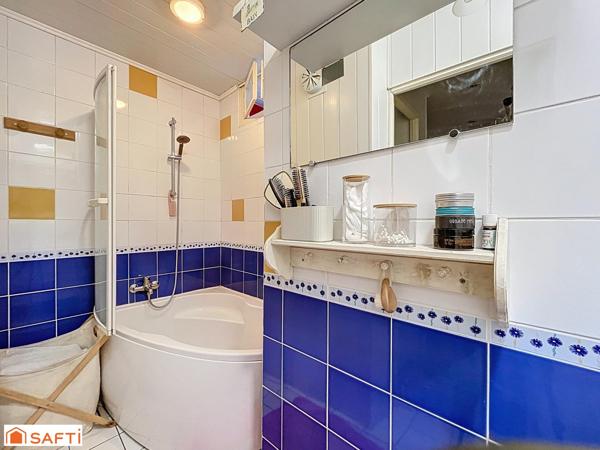 T5 lumineux dans résidence verdoyante