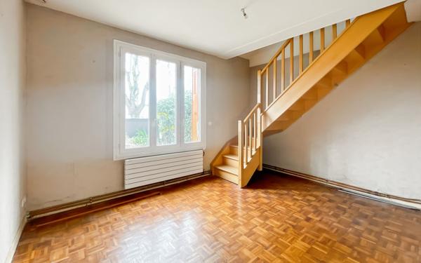 Maison à vendre    5 pièces • 51,37 m2 Le Blanc-Mesnil