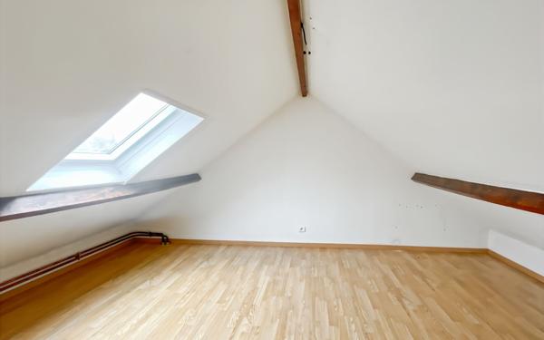 Maison à vendre    5 pièces • 51,37 m2 Le Blanc-Mesnil