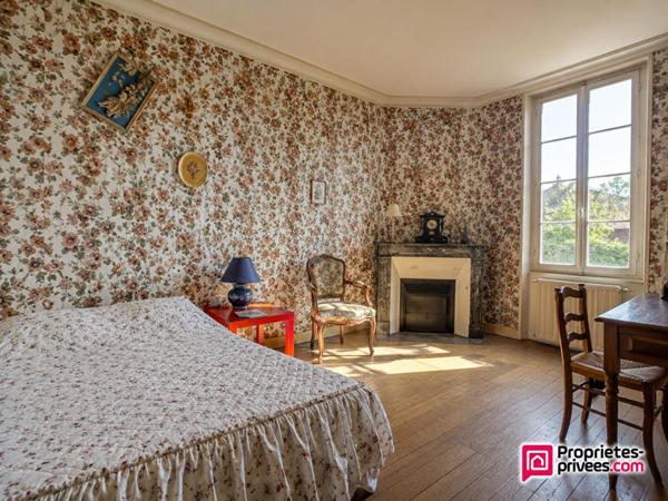 Maison Bourgeoise de caractère Lormes 7 pièce(s) 165 m2 + véranda 20m2