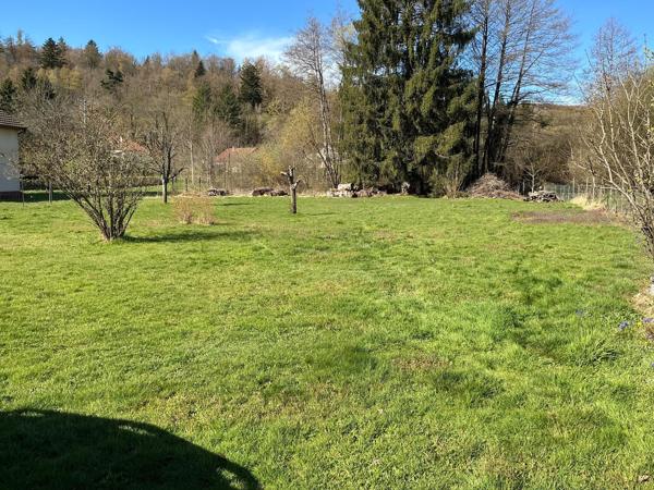Maison 160 m2, 6 pièces 4 chambres, dépendance, sur 2151 M2 de terrain