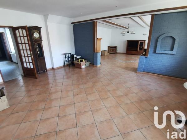 Maison 8 pièces de 150 m² à Bruay-la-Buissière (62700)