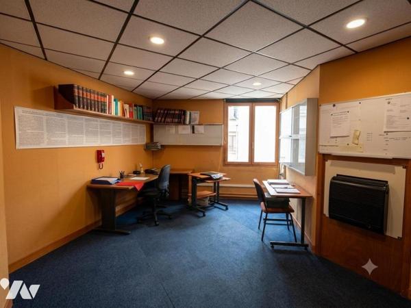 Emplacement exceptionnel – Local commercial de 272 m² à rénover, centre historique d'Orléans