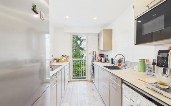 Appartement à vendre    3 pièces • 72,50 m2 Mandelieu-la-Napoule