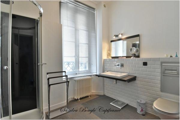 Maison à vendre 12 pièces LAVAL (53)