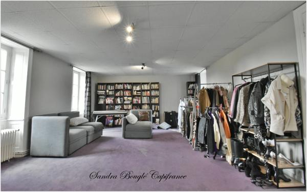 Maison à vendre 12 pièces LAVAL (53)