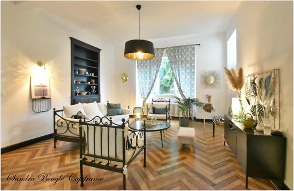 Maison à vendre 12 pièces LAVAL (53)