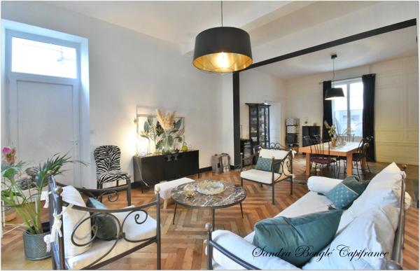 Maison à vendre 12 pièces LAVAL (53)