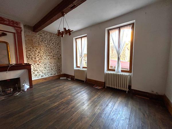 GRANDE MAISON DE VILLE DE CHARME AU C?UR DE PAMIERS AVEC TERRASSE ET VUE PYRÉNÉES