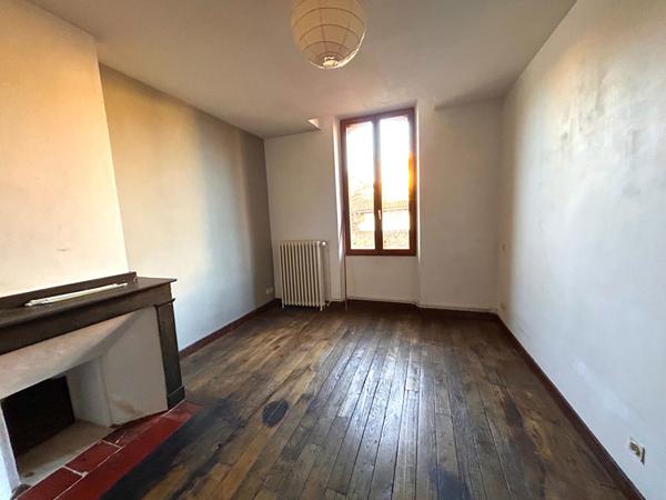 GRANDE MAISON DE VILLE DE CHARME AU C?UR DE PAMIERS AVEC TERRASSE ET VUE PYRÉNÉES