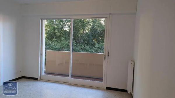 Appartement à louer 1 pièce 27.43m² Menton (06500)