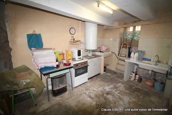 Mèze (34140) Maison de village T4 sur trois niveaux au coeur de Mèze