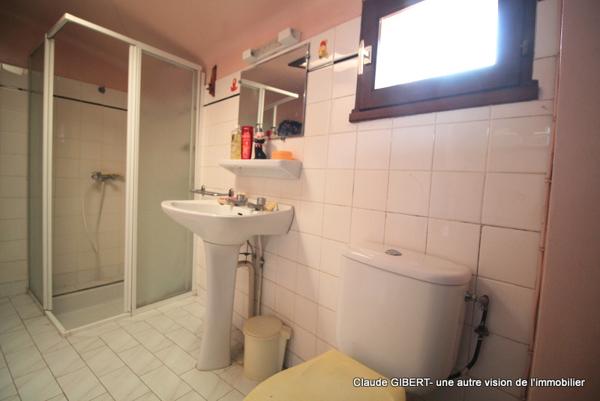 Mèze (34140) Maison de village T4 sur trois niveaux au coeur de Mèze