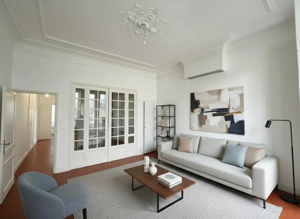 Appartement Haussmannien d'Exception T3 de 80m² avec jardin de 100m² à Marseille  13004- Référence CG1324