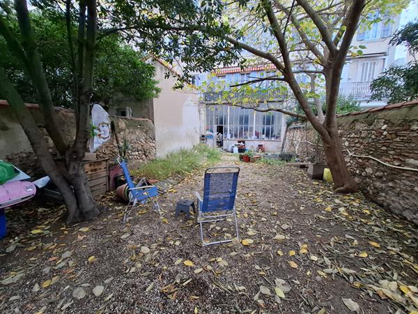 Appartement Haussmannien d'Exception T3 de 80m² avec jardin de 100m² à Marseille  13004- Référence CG1324