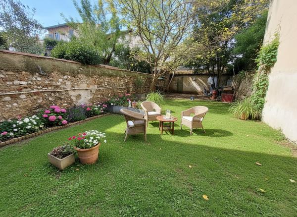 Appartement Haussmannien d'Exception T3 de 80m² avec jardin de 100m² à Marseille  13004- Référence CG1324