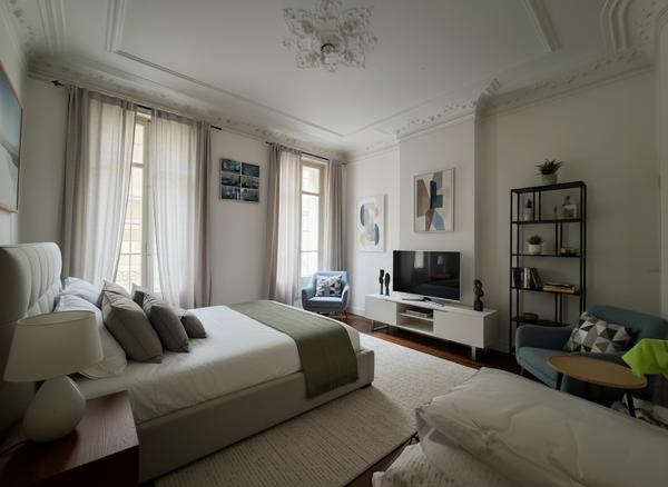Appartement Haussmannien d'Exception T3 de 80m² avec jardin de 100m² à Marseille  13004- Référence CG1324