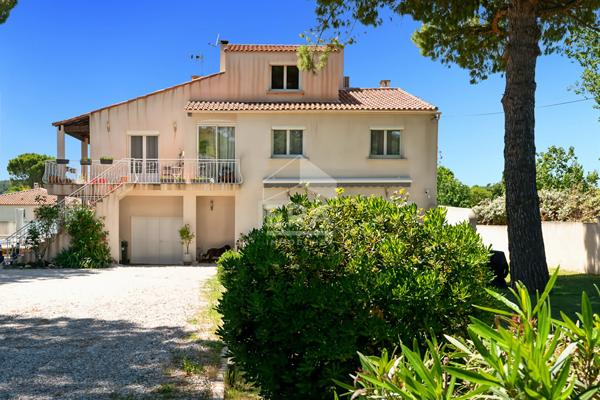 Maison Bouc Bel Air 7 pièces 192 m² sur une parcelle de terrain de 1470 m²