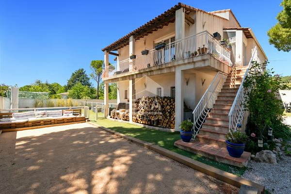 Maison Bouc Bel Air 7 pièces 192 m² sur une parcelle de terrain de 1470 m²