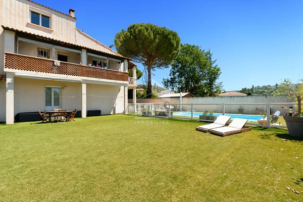 Maison Bouc Bel Air 7 pièces 192 m² sur une parcelle de terrain de 1470 m²