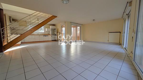 Maison à vendre à Valence - 5 pièces, 3 chambres, garage