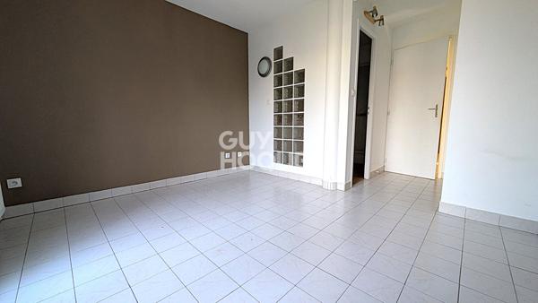 Maison à vendre à Valence - 5 pièces, 3 chambres, garage