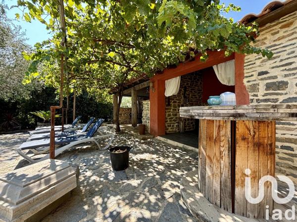 Maison traditionnelle 10 pièces de 224 m² à La Palme (11480)