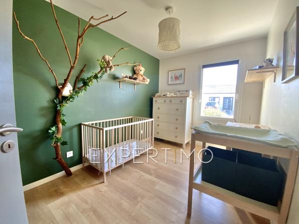 Saint-Vincent-sur-Jard (85520) Maison de plain-pied T4 de 79 m², 3 chambres, terrasse et jardin clôturé, proximité commerces et plages