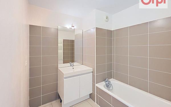 Appartement à vendre    3 pièces • 66,25 m2 Annemasse