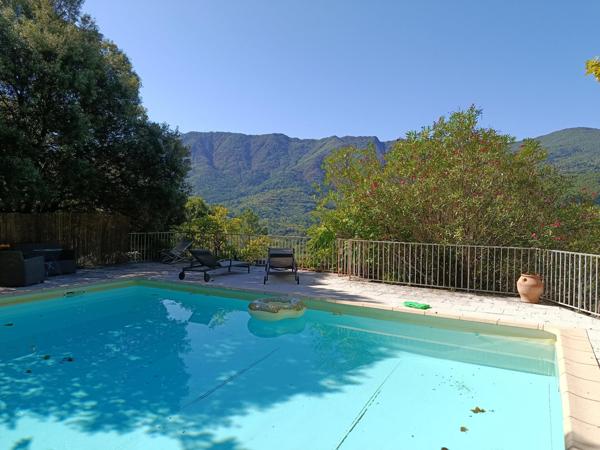 Sud Ardèche - Les Vans : Maison 204 m2, 2 logements, Piscine avec Vue