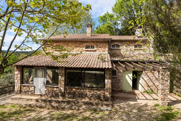 Sud Ardèche - Les Vans : Maison 204 m2, 2 logements, Piscine avec Vue