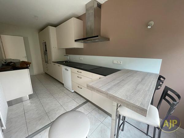 Location appartement Rennes : 1 265 € - AJP Immobilier Rennes Nord